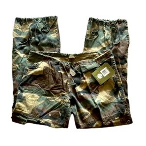 RothCo woman’s vintage paratrooper fatigues size XL NWT woodland camo